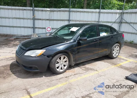 2013 Chrysler 200 Touring from USA, damaged, VIN 1C3CCBBBXDN579445